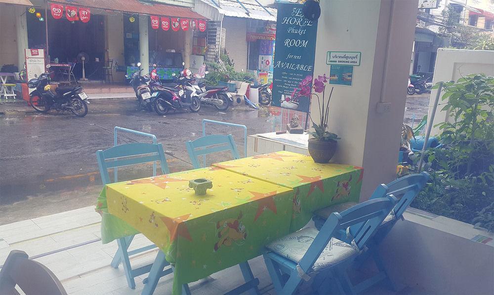 Bgw Phuket Hostel Patong Екстериор снимка