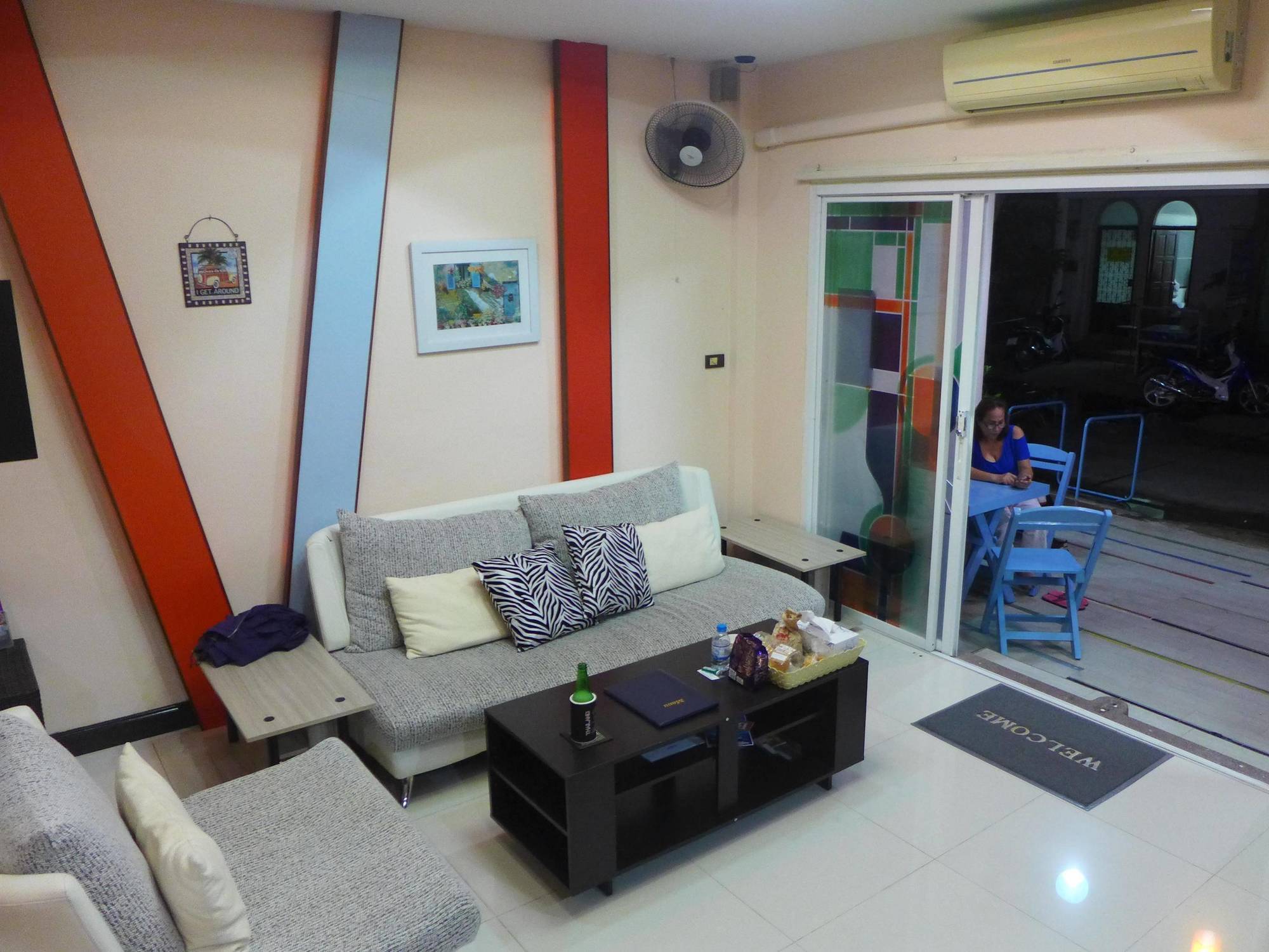 Bgw Phuket Hostel Patong Екстериор снимка
