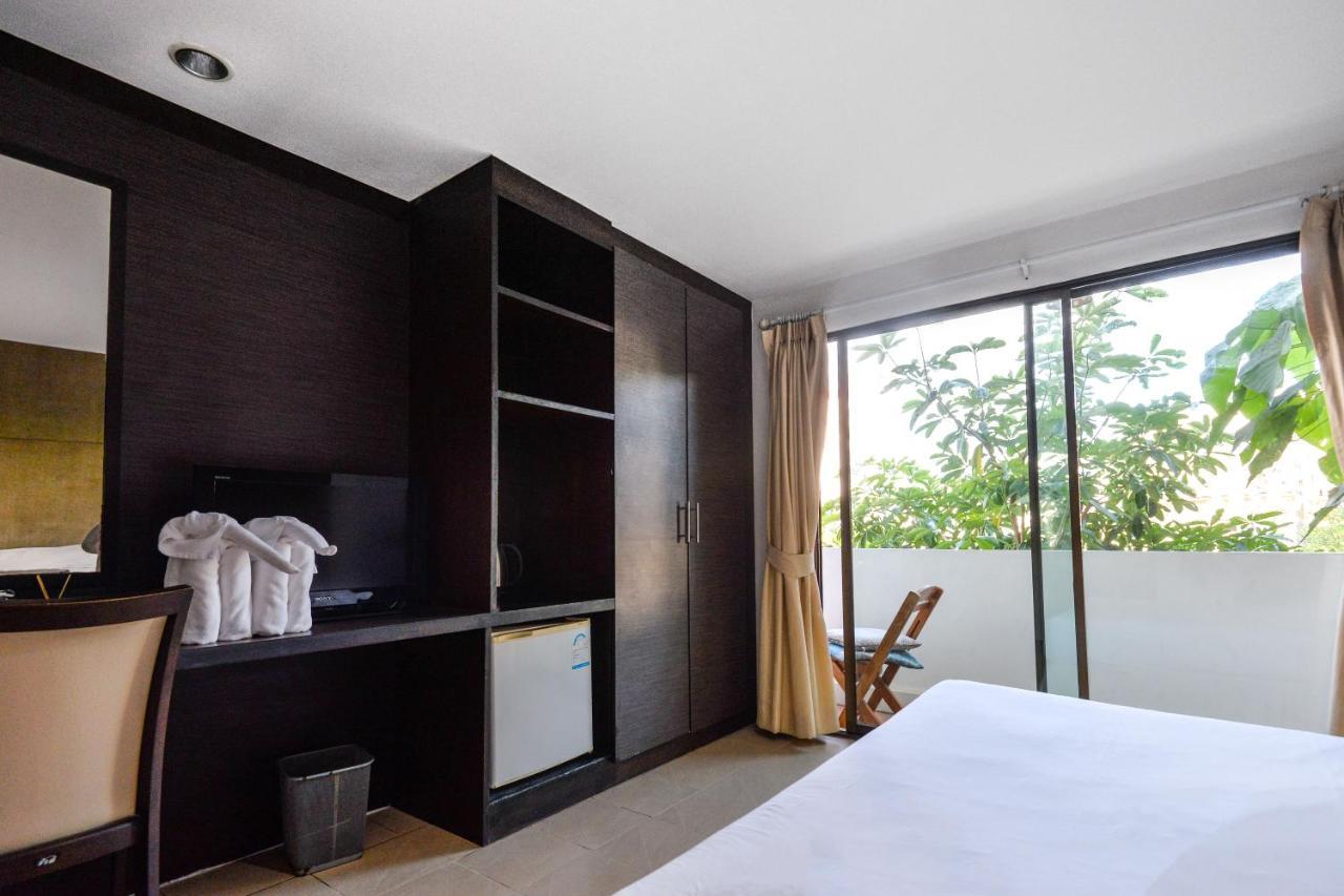 Bgw Phuket Hostel Patong Екстериор снимка