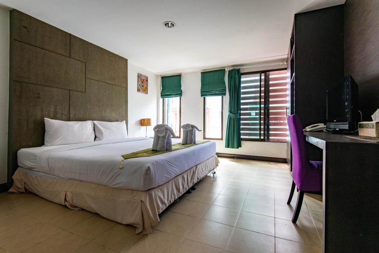 Bgw Phuket Hostel Patong Екстериор снимка